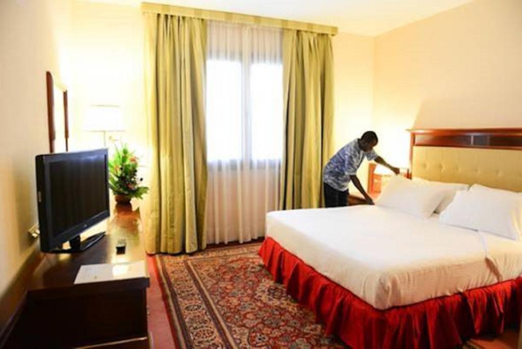 Lancaster Ouaga 2000 Hotel Ouagadougou Luaran gambar